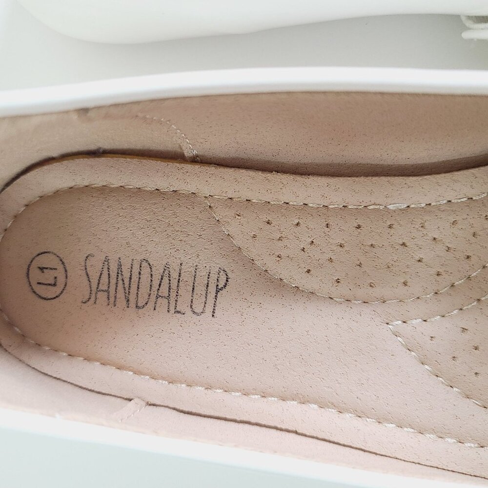 Girls White Patent Leather Ballet Flats Sandalup With Rhinestone Strap Size 1 - Picture 9 of 12